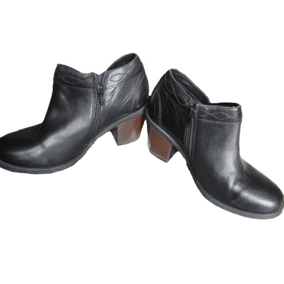 Earth Women's Size 8 Lina Austin Black Leather Ankle Boots - Picture 1 of 8